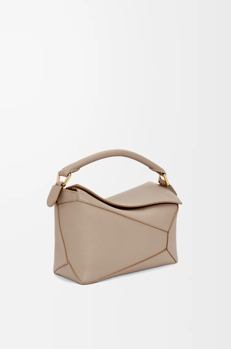 LOEWE パズルバッグ スモール（ソフトグレインカーフ） サンド