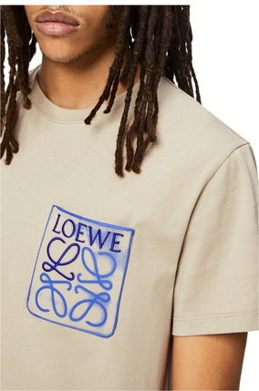 LOEWE Anagram fake pocket T-shirt in cotton Stone Grey plp_rd