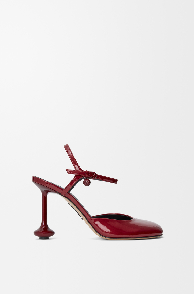 LOEWE Zapato de salón Toy con tira en piel de cordero suave efecto charol Rojo Oscuro
