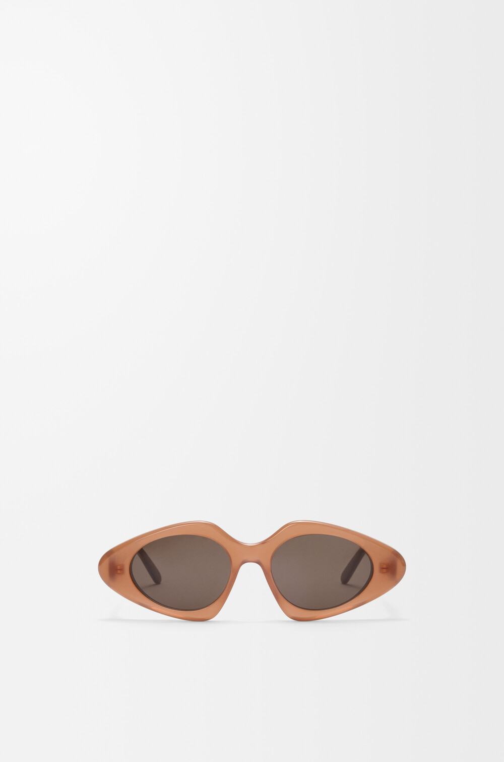 Loewe Slim Sunglasses in Ivory & Brown Cat Eye Triangle Slim sunglasses Beige - LOEWE USA Official Website main image 2