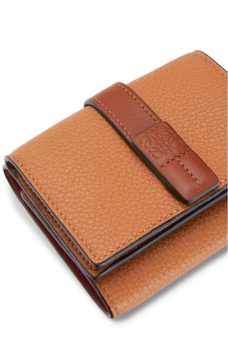 LOEWE Trifold wallet in soft grained calfskin Light Caramel/Pecan