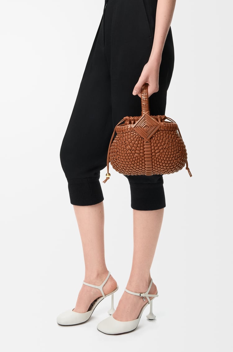 LOEWE ダイヤモンド ラウンド バスケットバッグ ミニ（カーフ） ダークタン