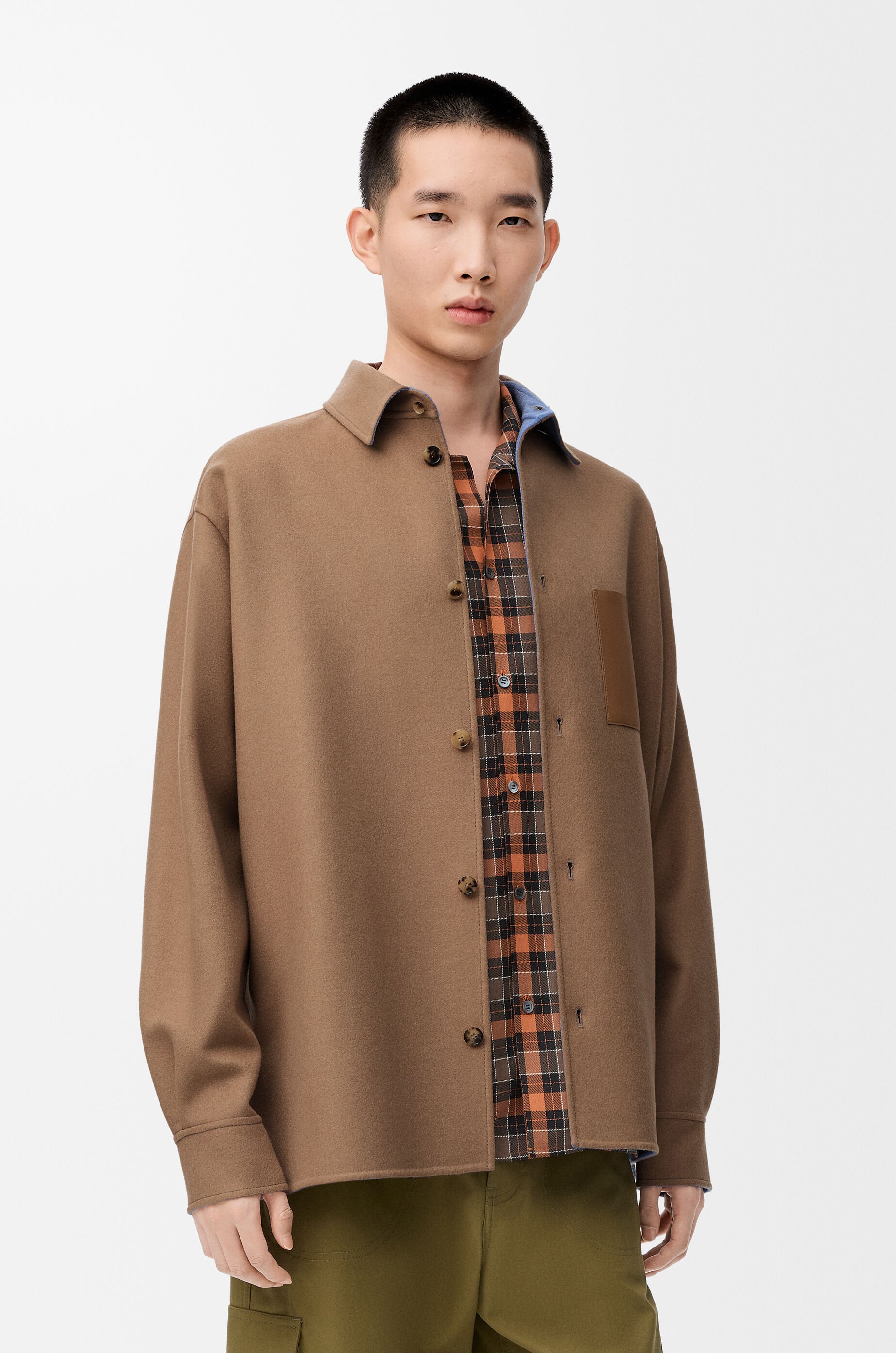 LOEWE 22AW L BUTTON OVERSHIRT ウールシャツ LOEWE 22AW L BUTTON OVERSHIRT ウールシャツ LOEWE 22AW L BUTTON