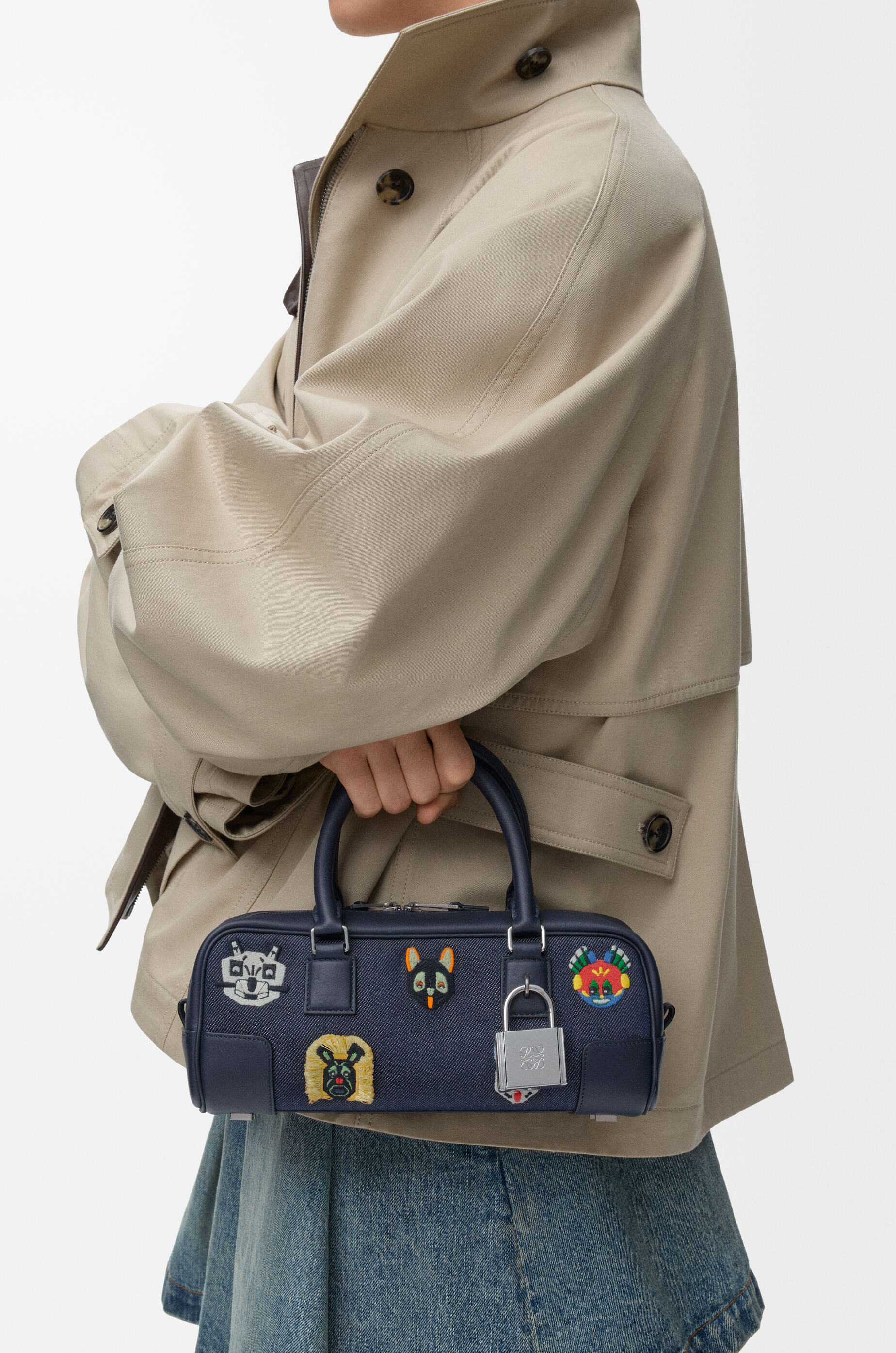 Cats Amazona 23 cropped bag in embroidered denim Blue - LOEWE