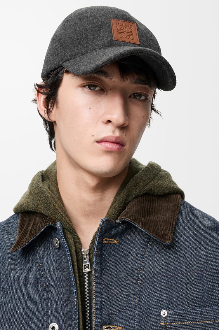 LOEWE Patch cap in wool Grey