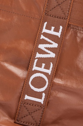LOEWE Fold Shopper紙質小牛皮手提包 棕褐