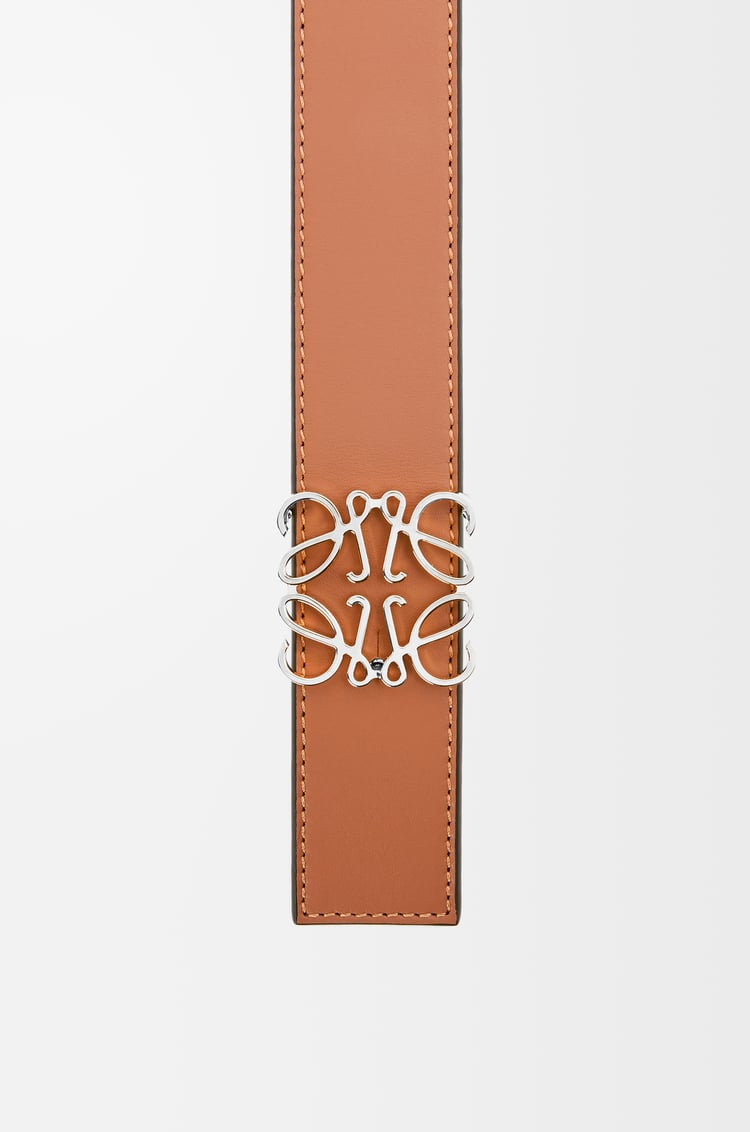 LOEWE Cinturón reversible Anagram en piel de ternera Negro/Bronceado/Paladio