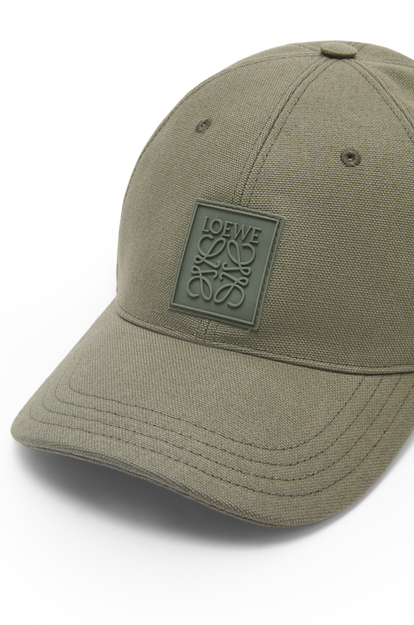 LOEWE Patch cap in canvas 卡其綠 plp_rd