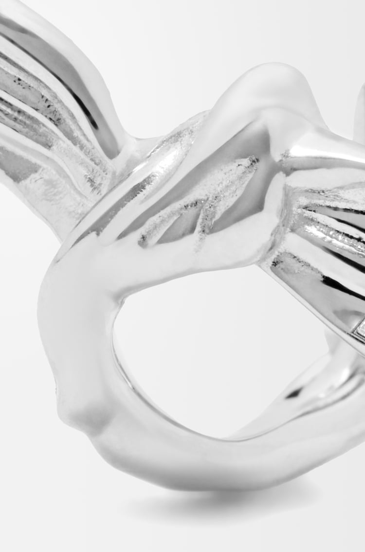 LOEWE Pendientes Knuckle Not en oro blanco Oro Blanco