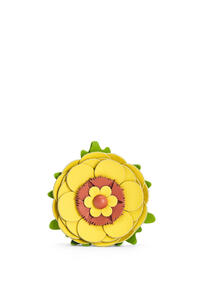 LOEWE Pansy stud flower in classic calfskin Yellow pdp_rd