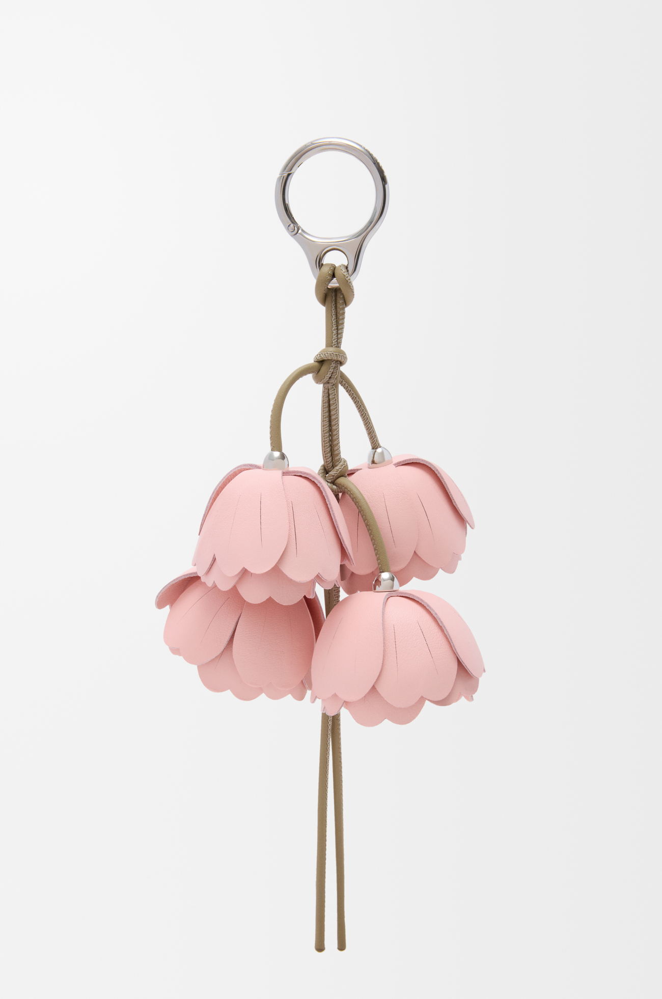 LOEWE チェリーブロッサム チャーム（カーフ） ライトピンク