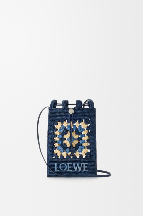 LOEWE Drawstring pocket en cuir de veau classique et raphia Plâtre/Noir