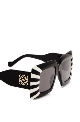 LOEWE Gafas de sol cuadradas oversize en acetato Negro/Blanco plp_rd