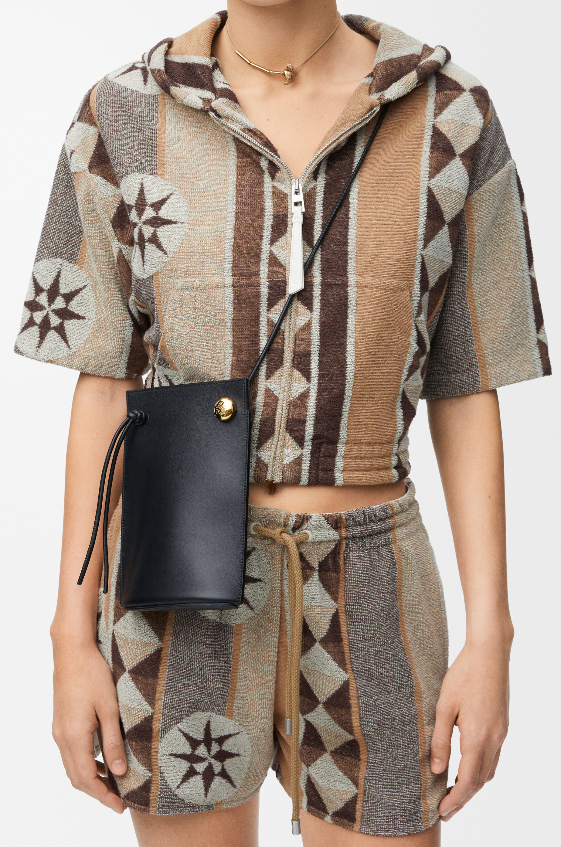 Pebble Dice pocket in classic calfskin Black - LOEWE