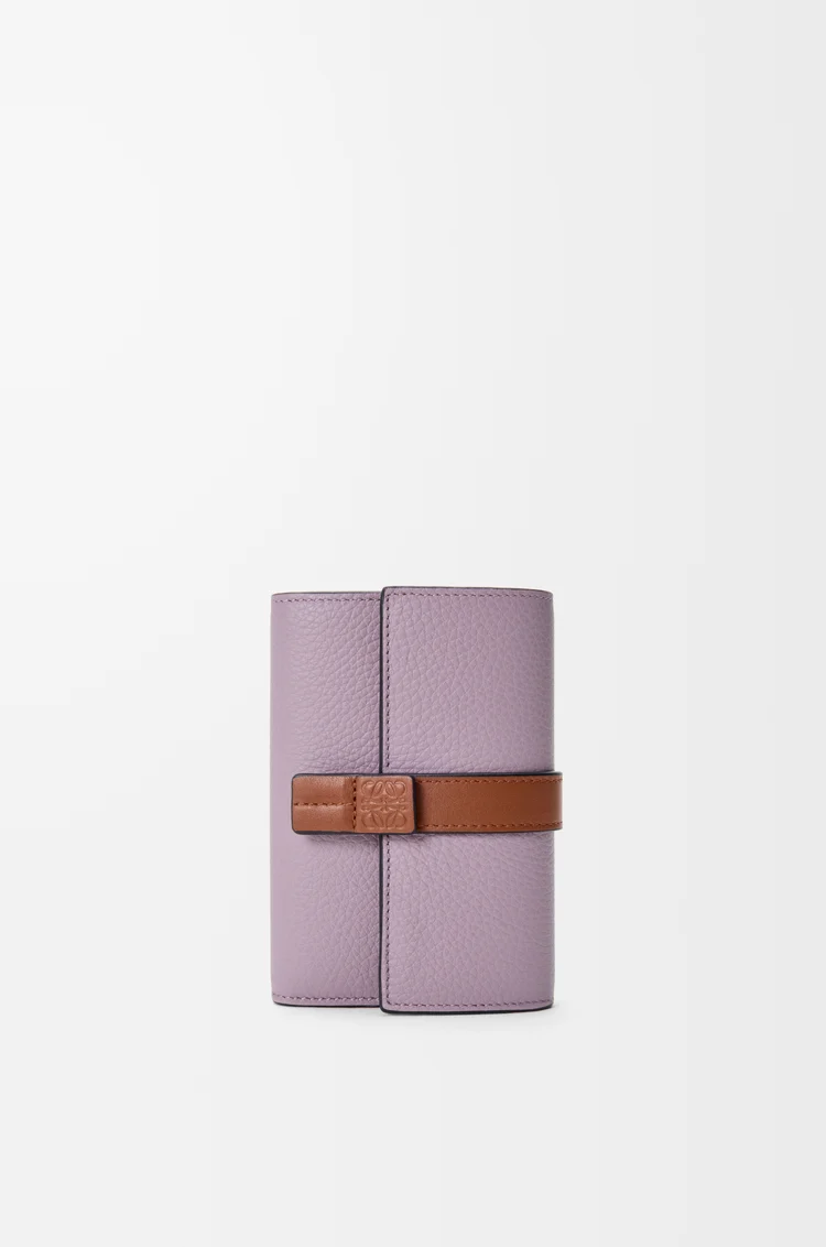 LOEWE バーティカル ウォレット スモール（ソフトグレインカーフ） ダーティモーヴ/スクワール