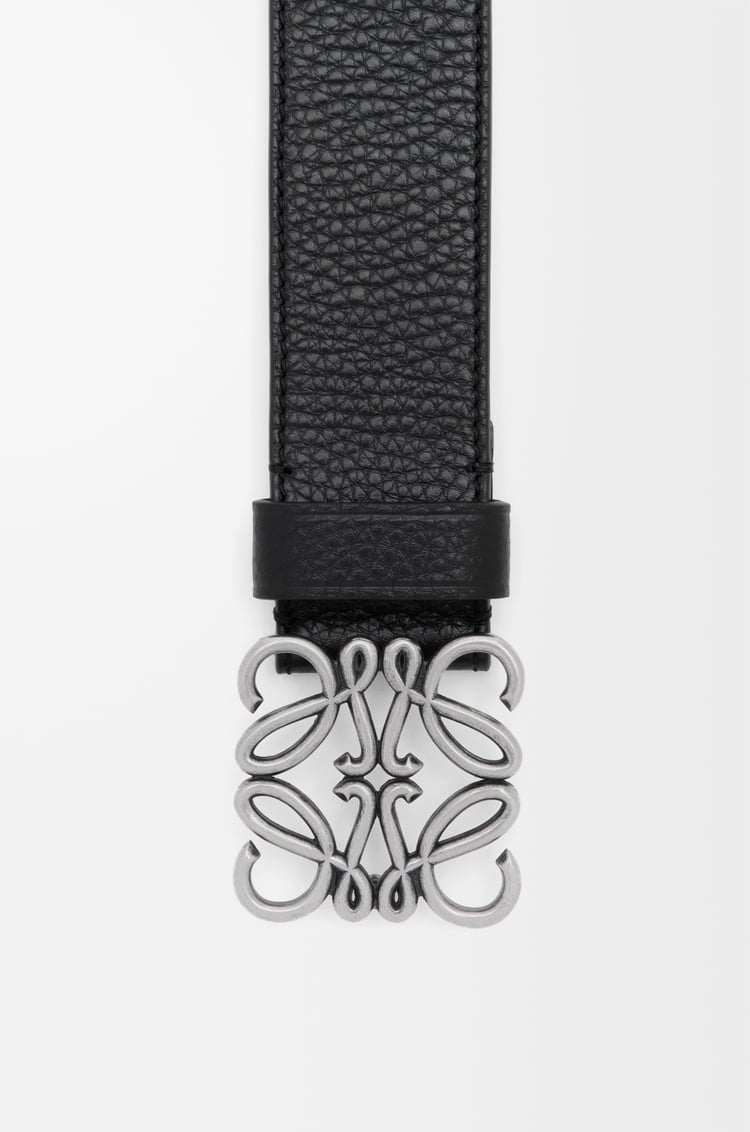 LOEWE 柔韌粒面小牛皮厚實 Anagram 皮帶 黑色/復古鈀金色