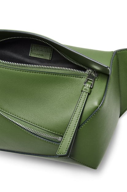 LOEWE Small Puzzle bumbag in classic calfskin Hunter Green plp_rd