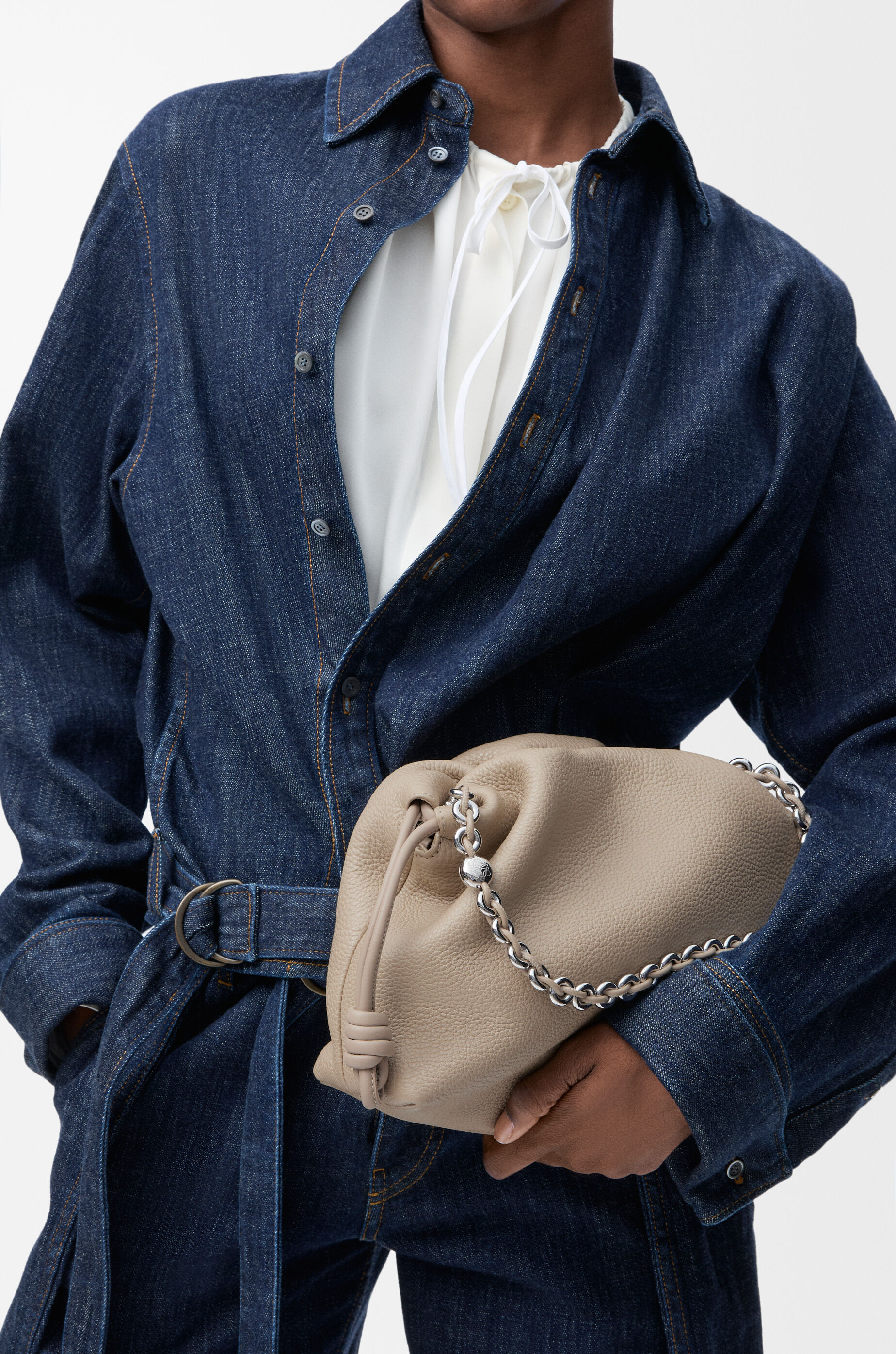 LOEWE フラメンコパース ミディアム フラメンコパース ミディアム（ファイングレインカーフ） ブラウン - LOEWE