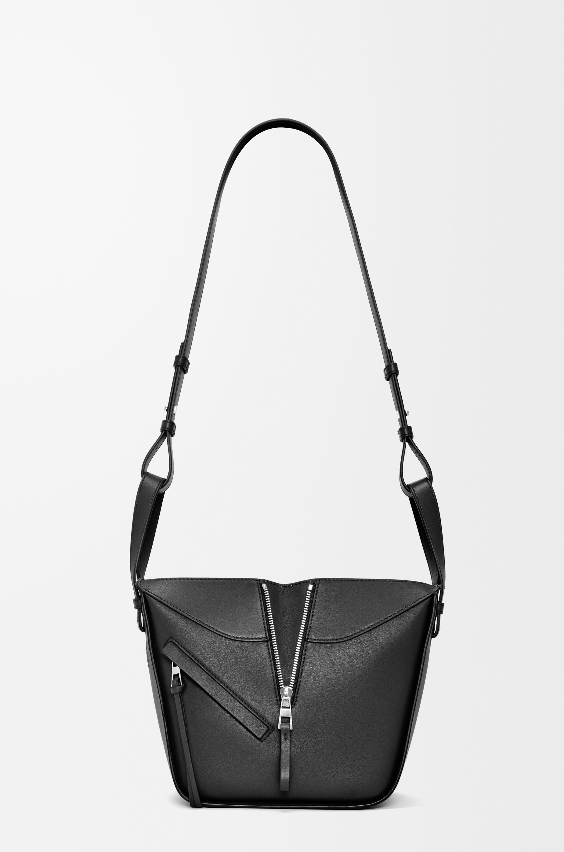 【専用】LOEWE ハンモック コンパクト ブラック LOEWE ハンモックバッグ コンパクト HAMMOCK COMPACT – LE CHIEN