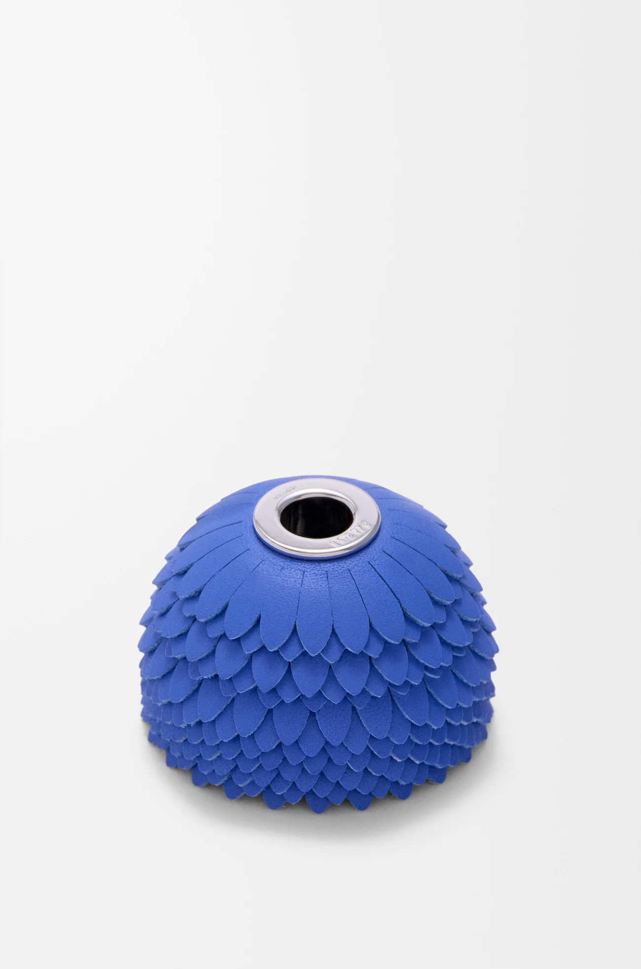 LOEWE フラワー チャーム（カーフ） シーサイドブルー