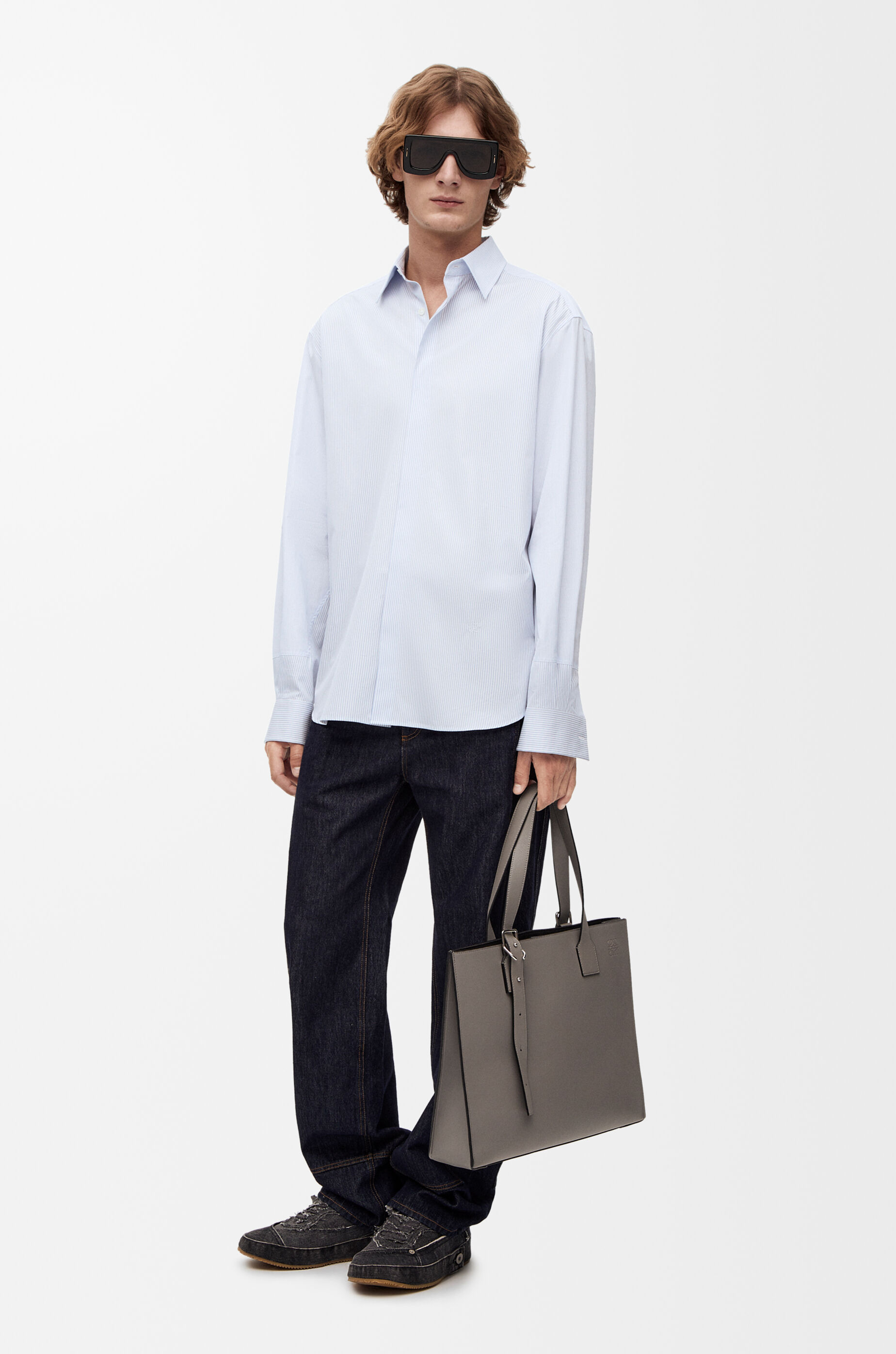 バックル ホリゾンタル トート（クラシックカーフ） グレー - LOEWE