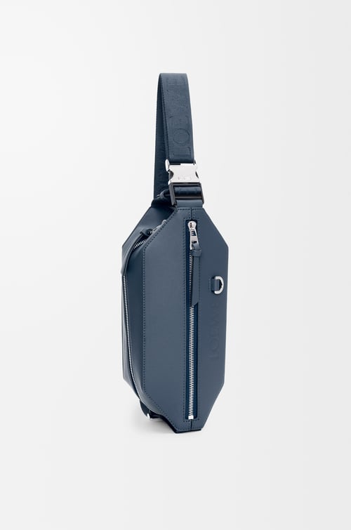 LOEWE Bolso bandolera Convertible en piel de ternera Tinte Índigo