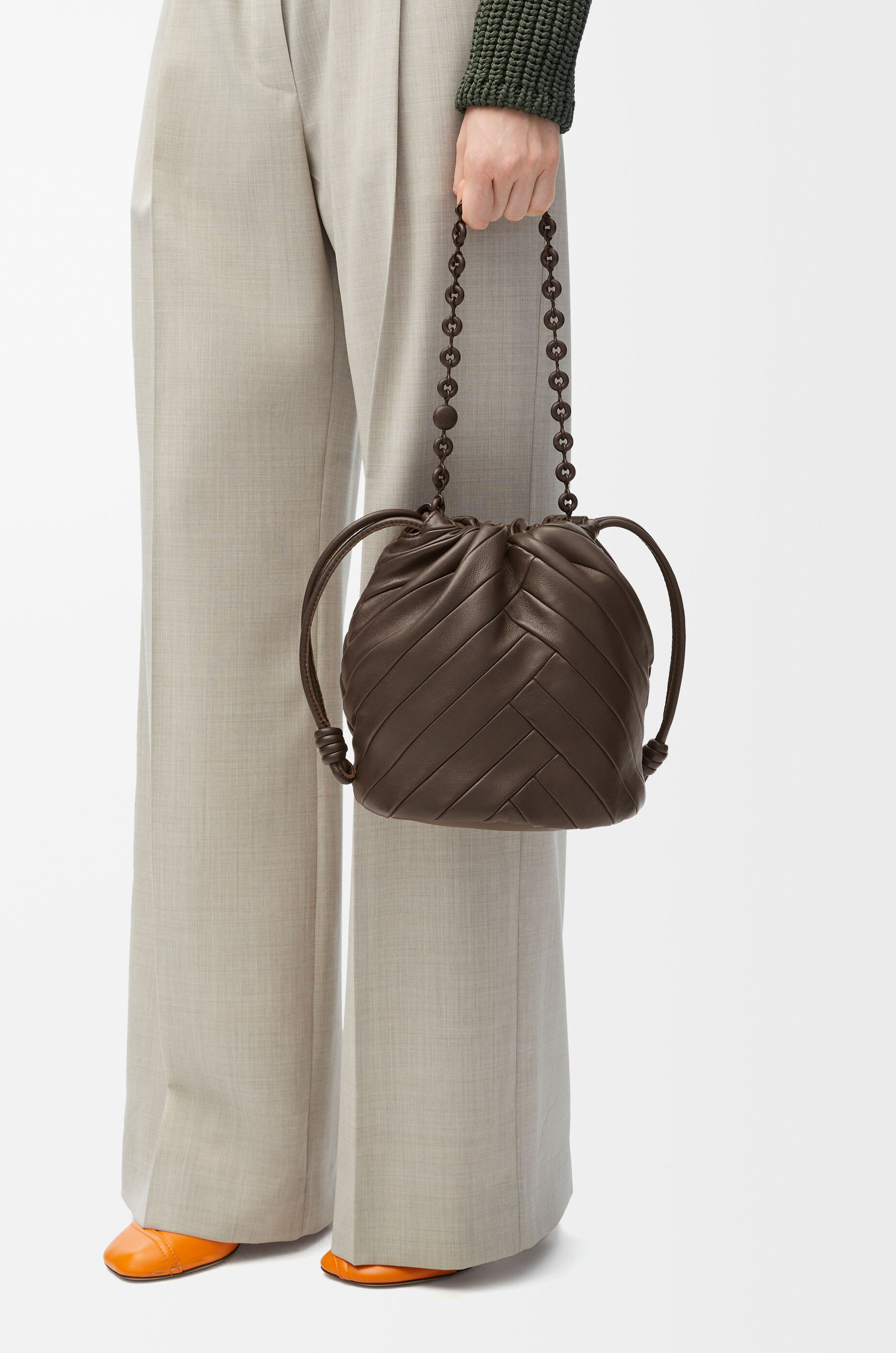 LOEWE フラメンコパース バケットバッグ メローナパラム 三越伊勢丹 | LOEWE/ロエベ通販 | フラメンコパース バッグ