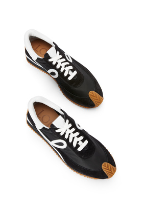 LOEWE 尼龙和绒面革流畅运动鞋 黑色/白色 plp_rd