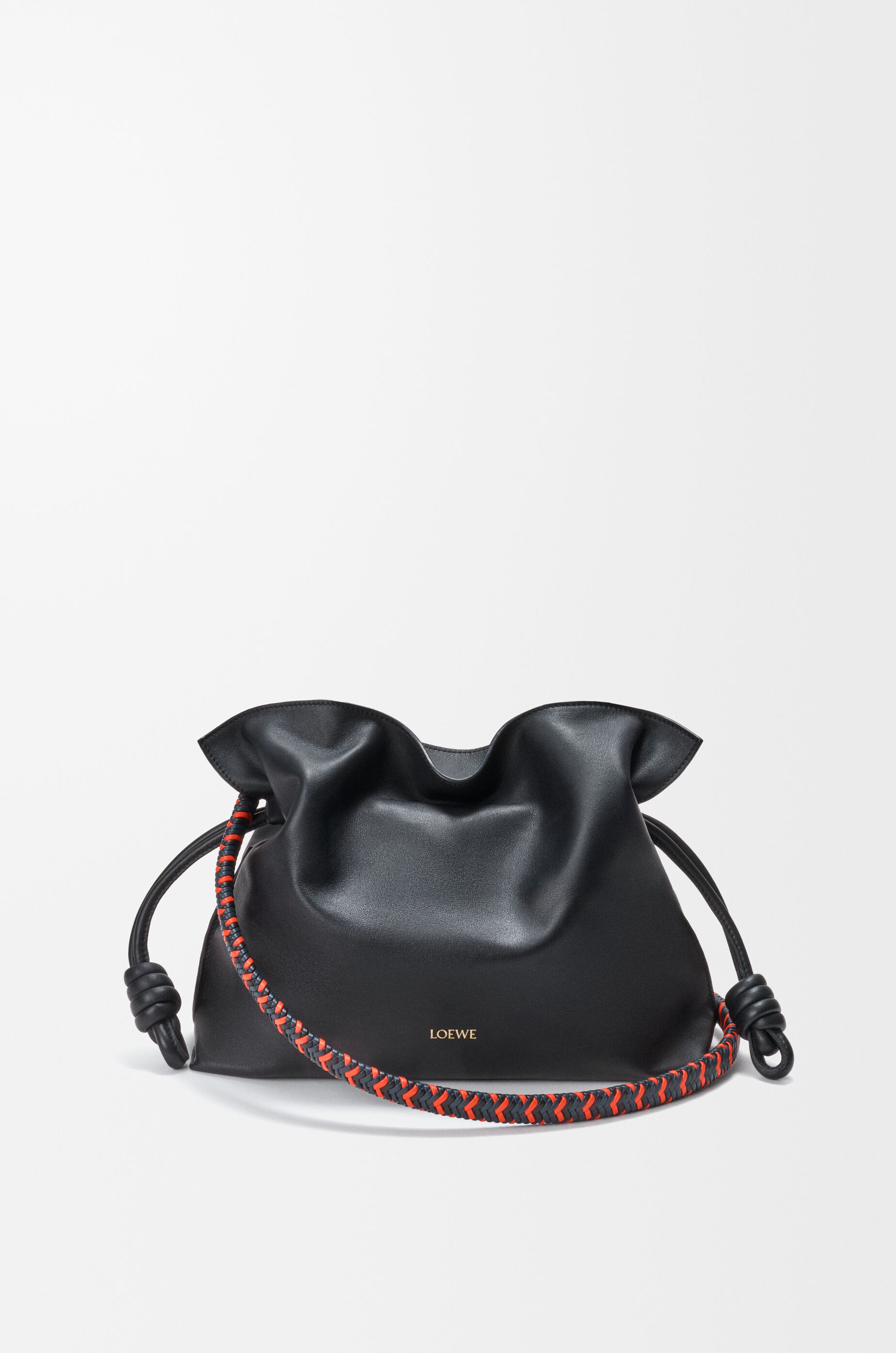 高級名入れバッグのギフトアイデア｜LOEWE - LOEWE