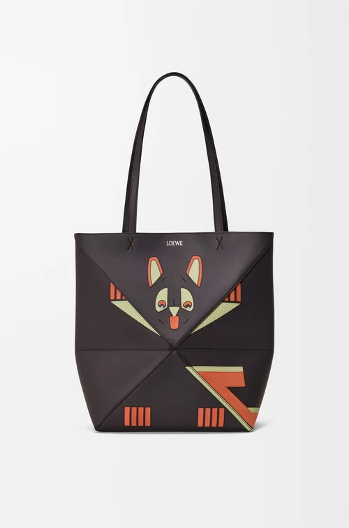 LOEWE フューチャリスト キャット パズルフォルド トート ミディアム（ナパカーフ） ダークトープ