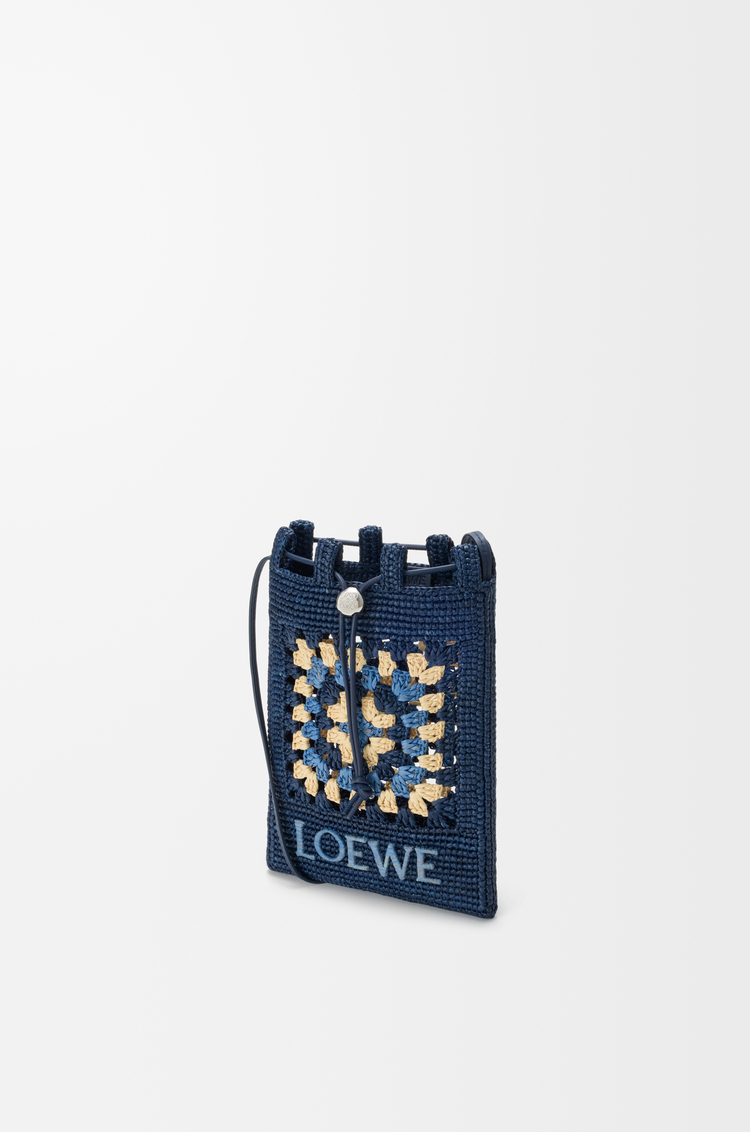 LOEWE Drawstring pocket en cuir de veau classique et raphia Plâtre/Noir