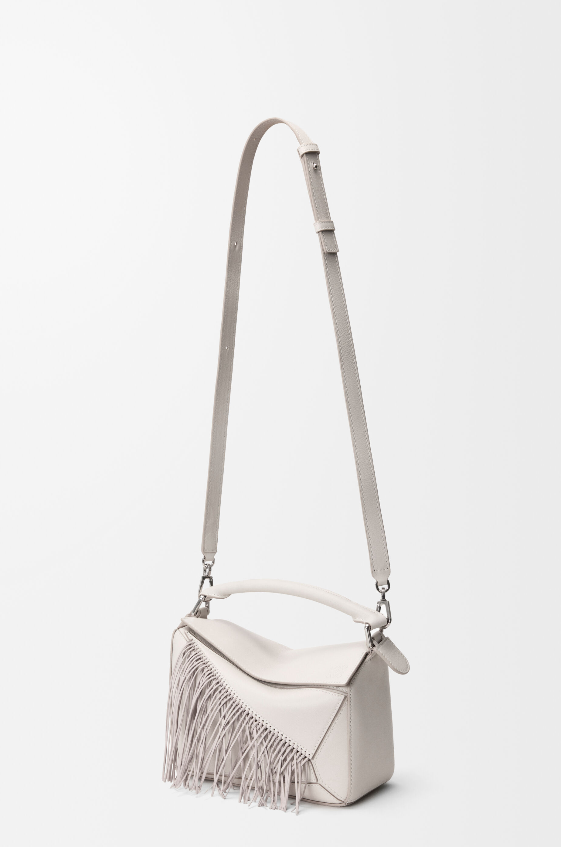 Fringe small Puzzle bag in classic calfskin White - LOEWE