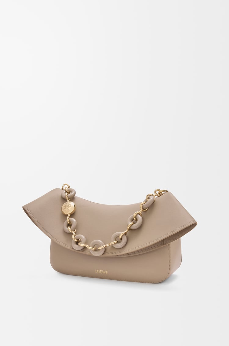 LOEWE オラ バッグ ミディアム（スムースカーフ） サンド