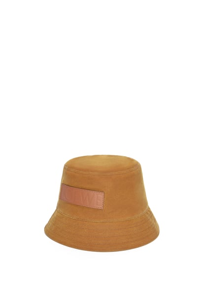 LOEWE Bucket hat in waxed canvas and calfskin 沙漠色