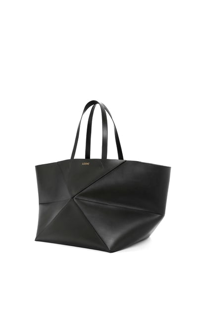 LOEWE XXL Puzzle Fold Tote in shiny calfskin 黑色 plp_rd