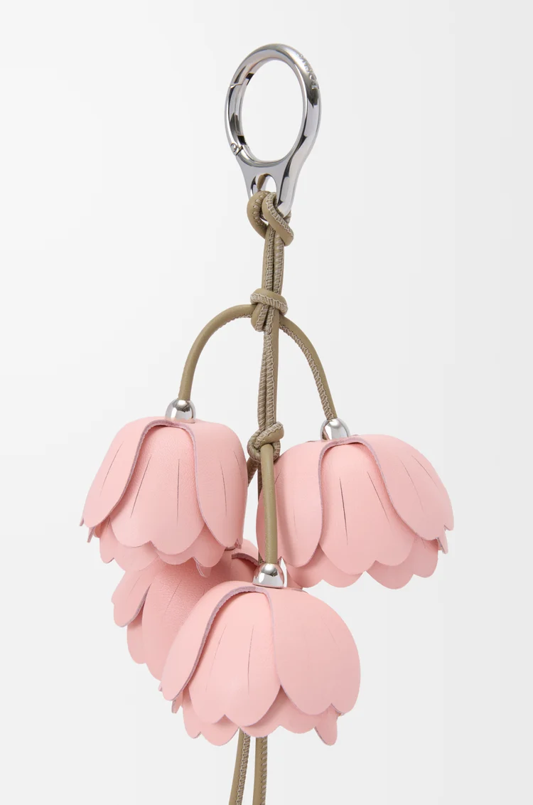 LOEWE チェリーブロッサム チャーム（カーフ） ライトピンク