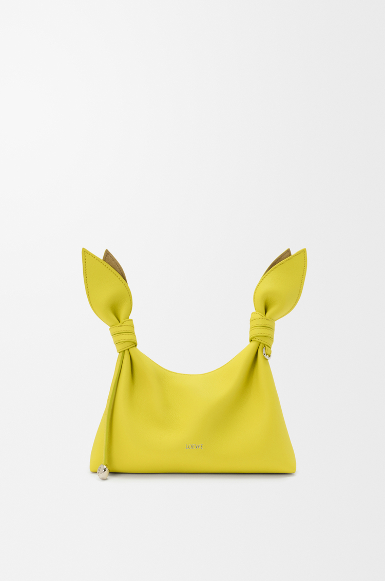 LOEWE Bolso Scarf mini en piel de ternera lisa Limón