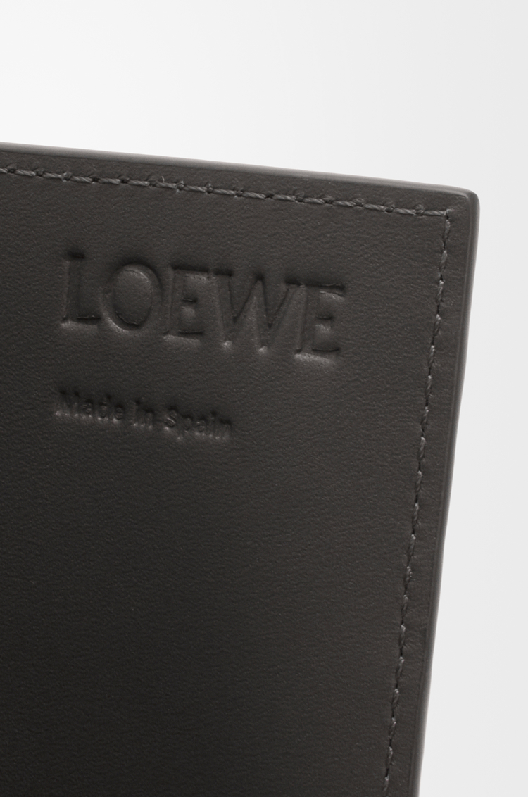 LOEWE Porte-cartes ouvert en cuir de veau classique texturé Gris Foncé