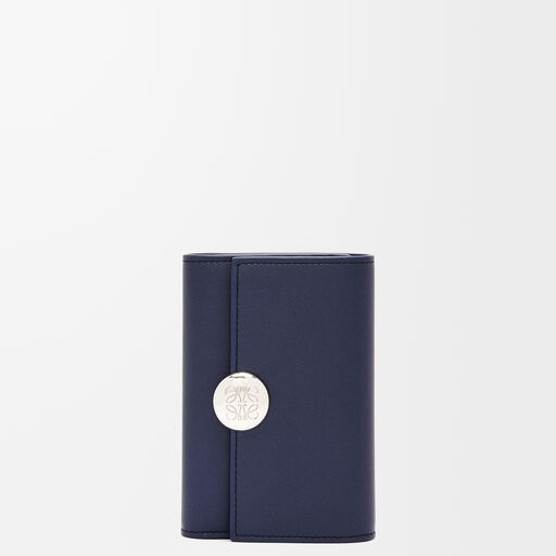 ロエベ ペブル バーティカル ウォレット スモール(シャイニーナパ  