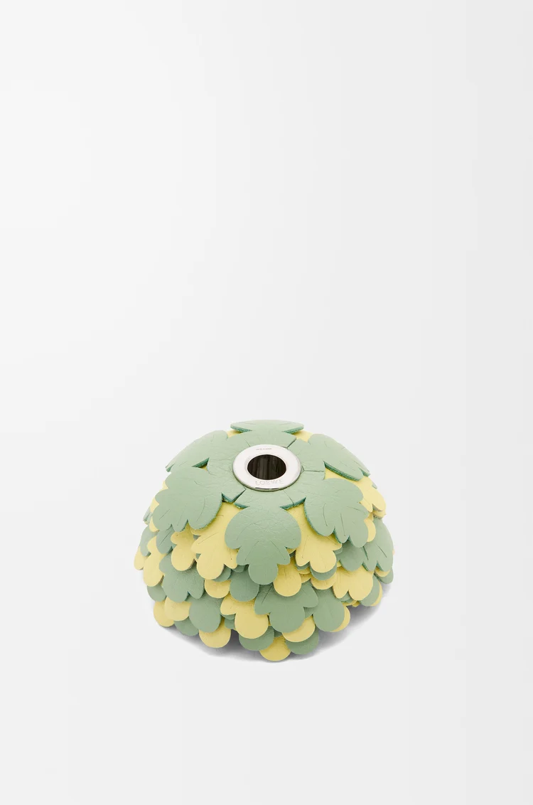 LOEWE Leaves charm in calfskin Jade/Yellow Garnet