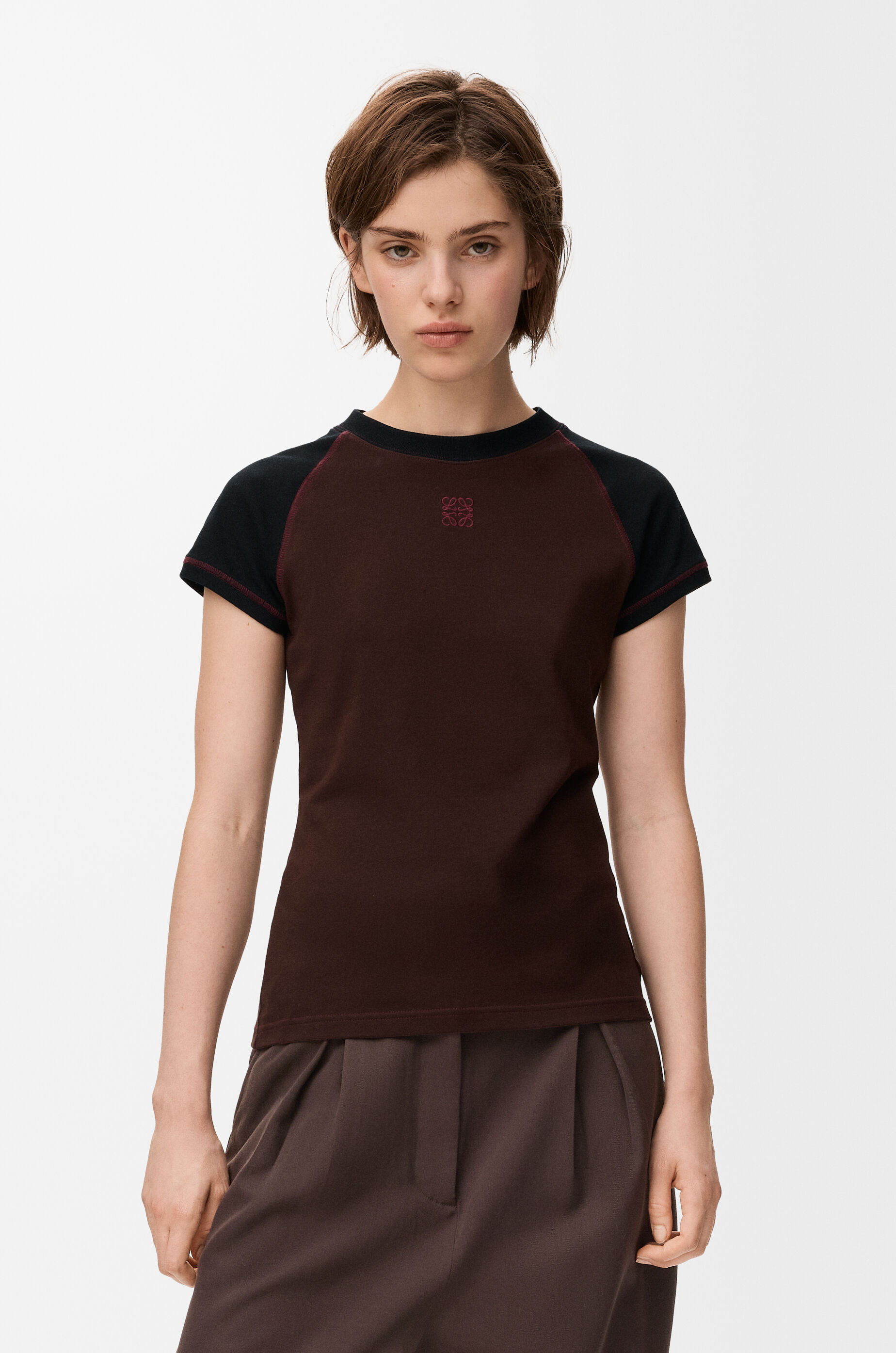 スモールフィット Tシャツ（コットンブレンド） ブラック - LOEWE