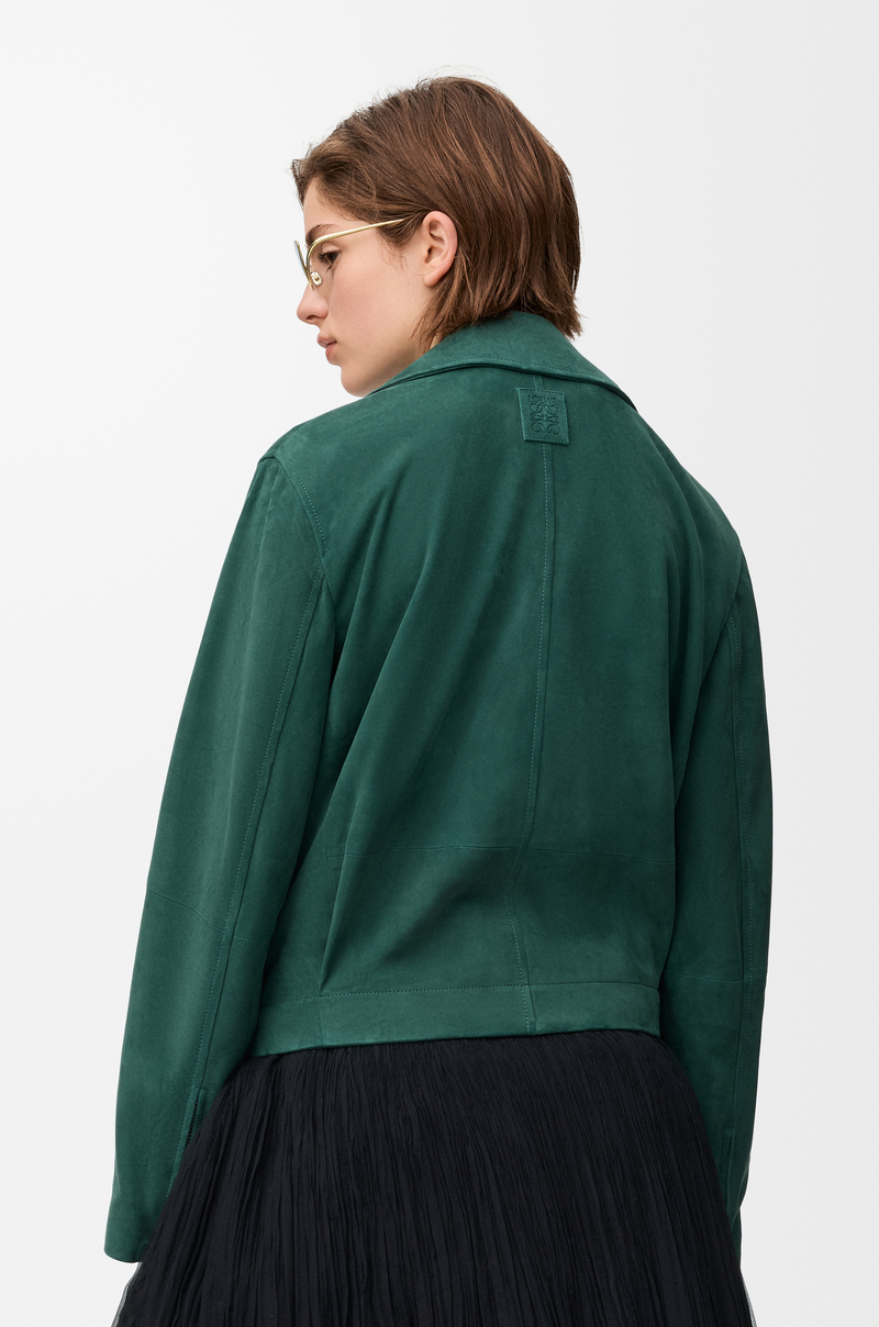 LOEWE Jacke mit Gürtel aus Ziegenveloursleder Grün