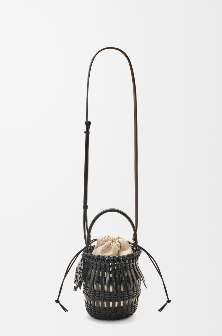 LOEWE Bolso Bucket Fringe pequeño en piel de ternera Negro