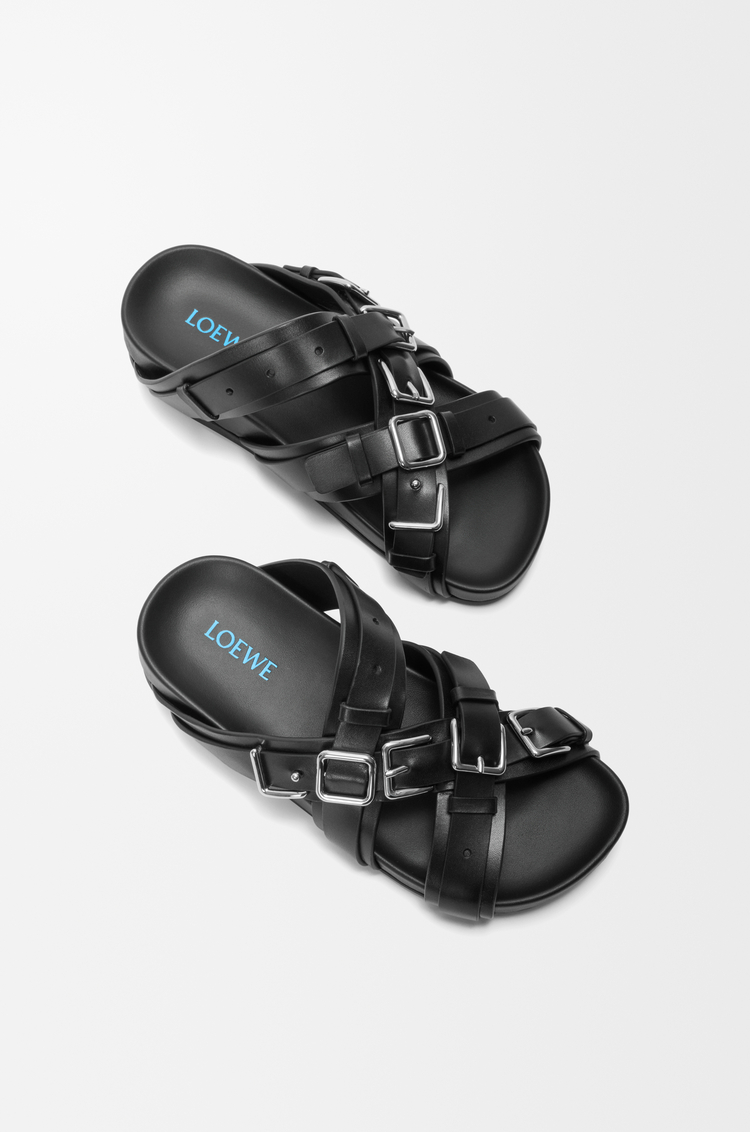 LOEWE Sandales à semelle anatomique Type en cuir de veau tanné végétal Noir