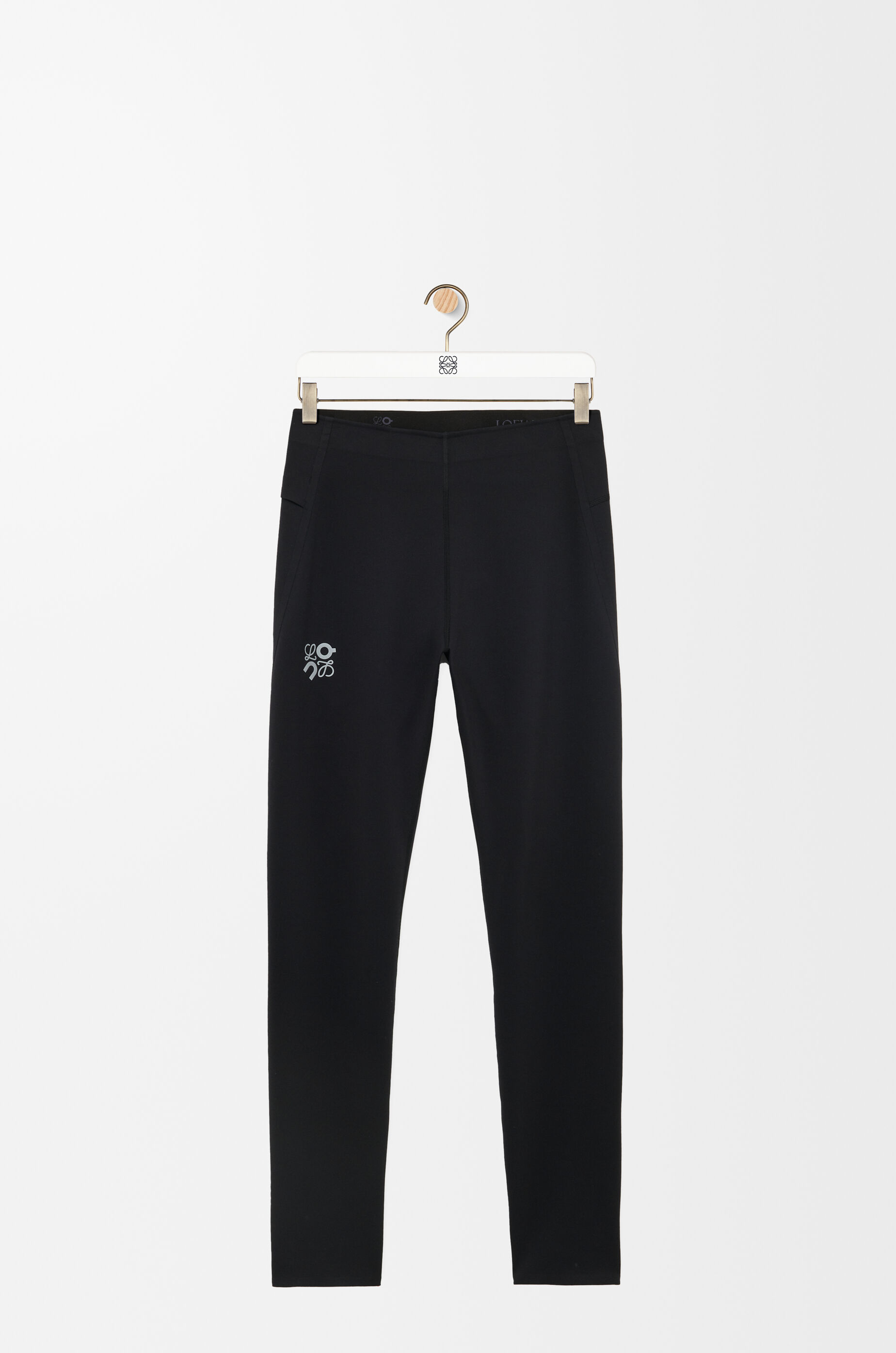 LOEWE x On Running 2024 メンズウェアを見る - LOEWE - LOEWE