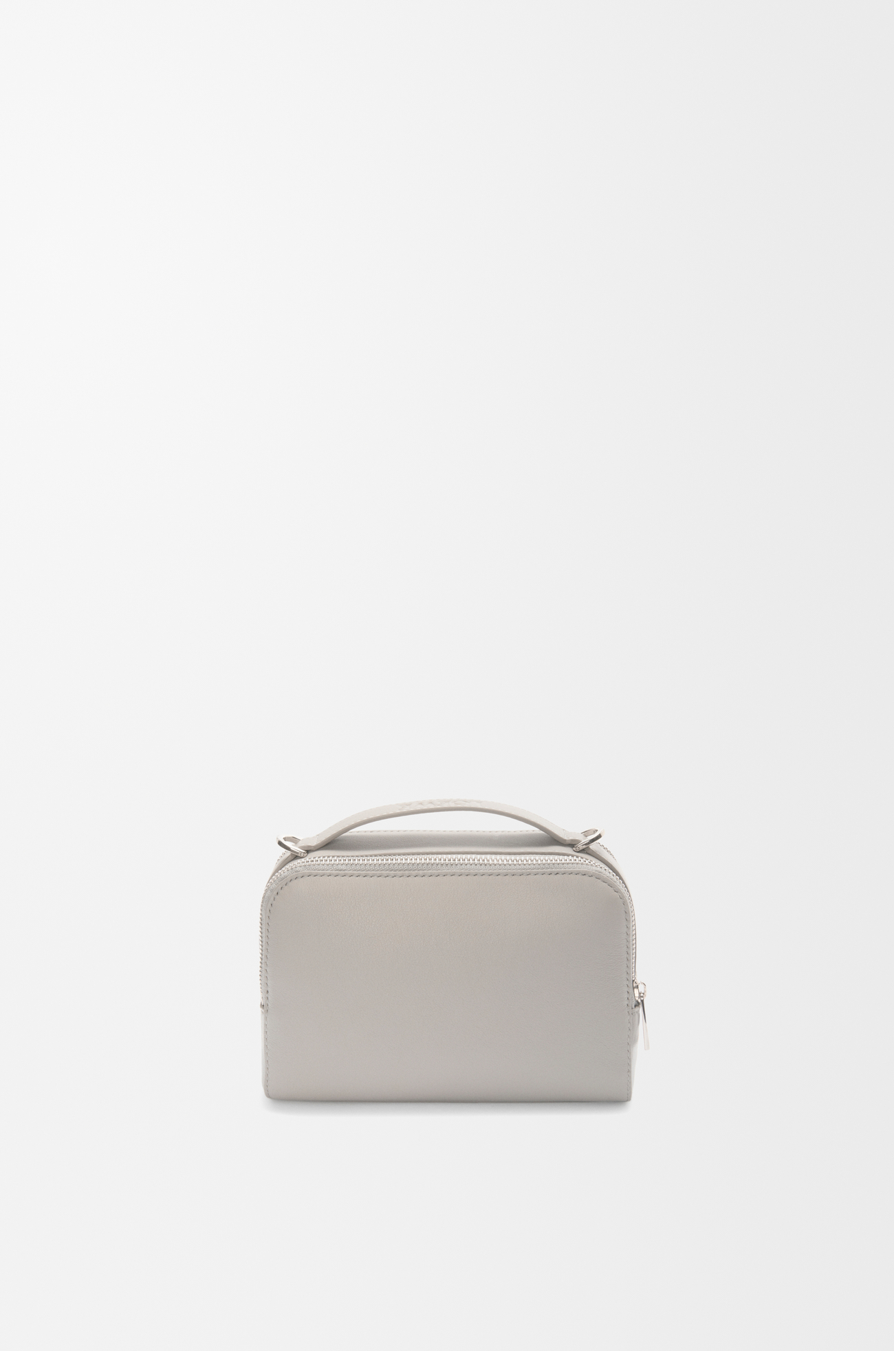 LOEWE Bolso bandolera Mini Camera en piel de ternera satinada Gris Valva plp_rd