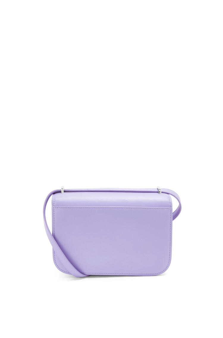 LOEWE Goya 頂級小牛皮手袋 虹彩紫丁香色