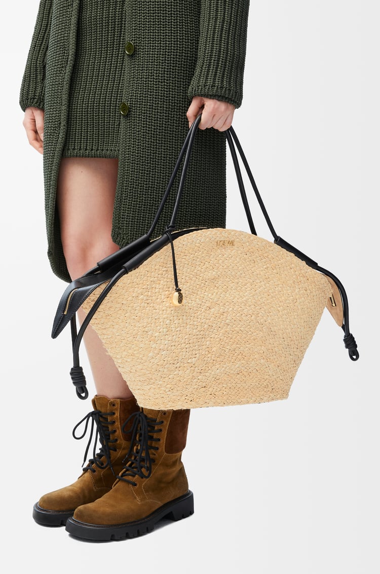 LOEWE Large Paseo basket in raffia and nappa calfskin Natural/Black