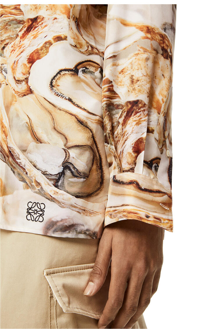 LOEWE Camisa en seda con estampado de ostras Beige Claro/Multicolor