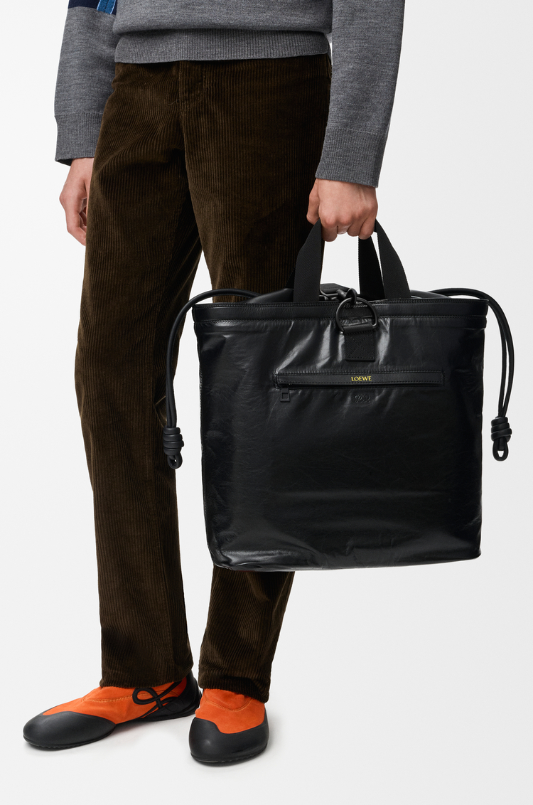 LOEWE 纸纹牛皮革 Squad 背包 黑色